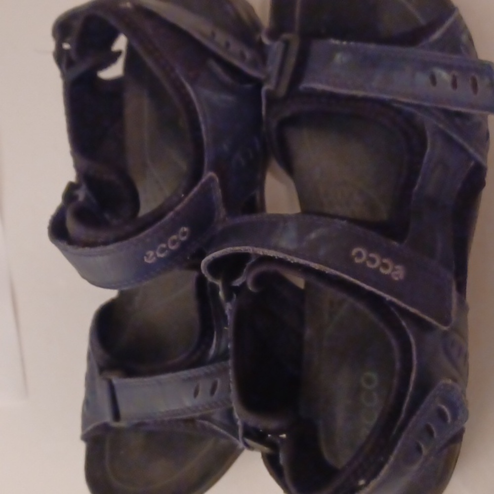 Ecco women's strap sandals size 37 - 6.5 3 straps to adjust great support